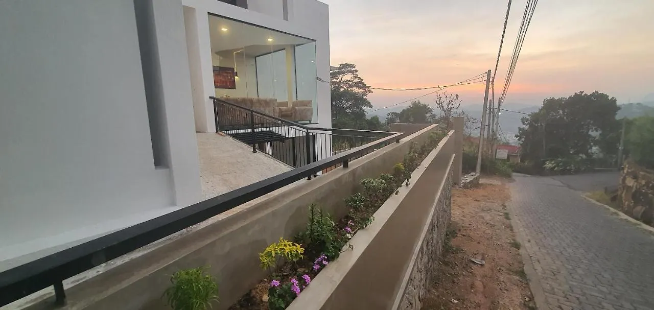Hotel Kandyan View 
