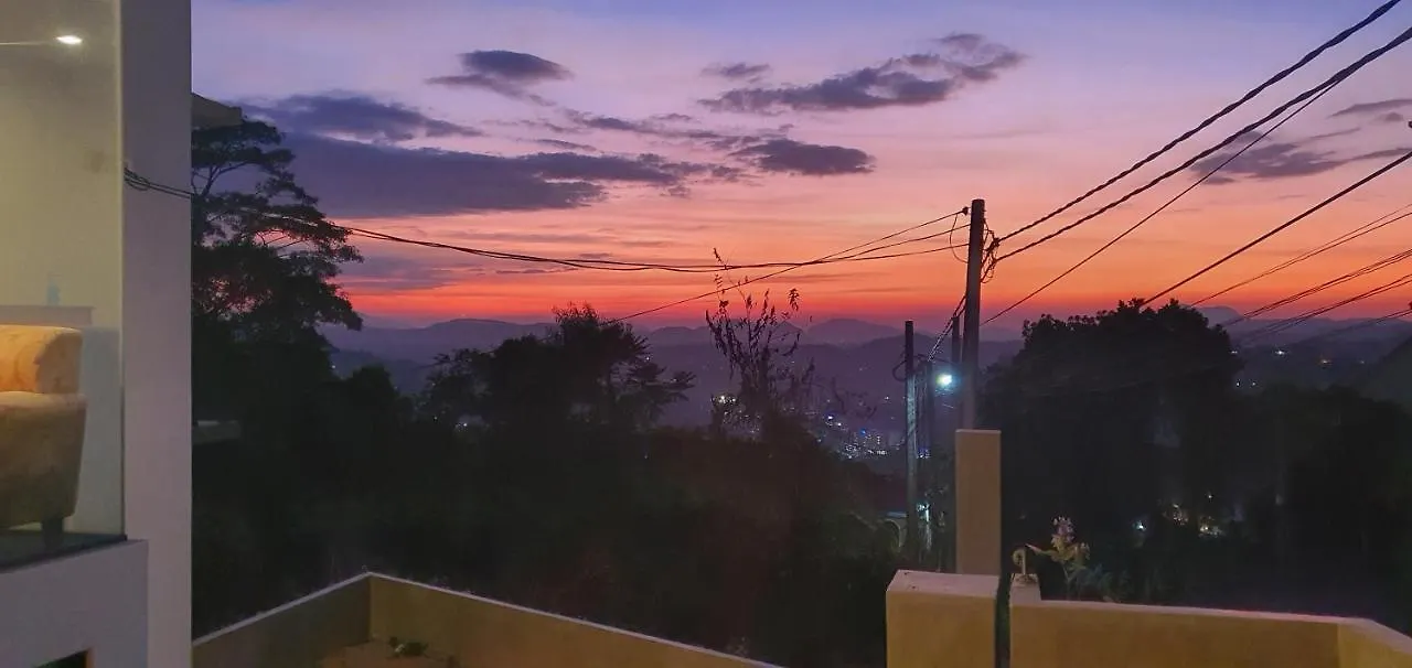 Hotel Kandyan View 