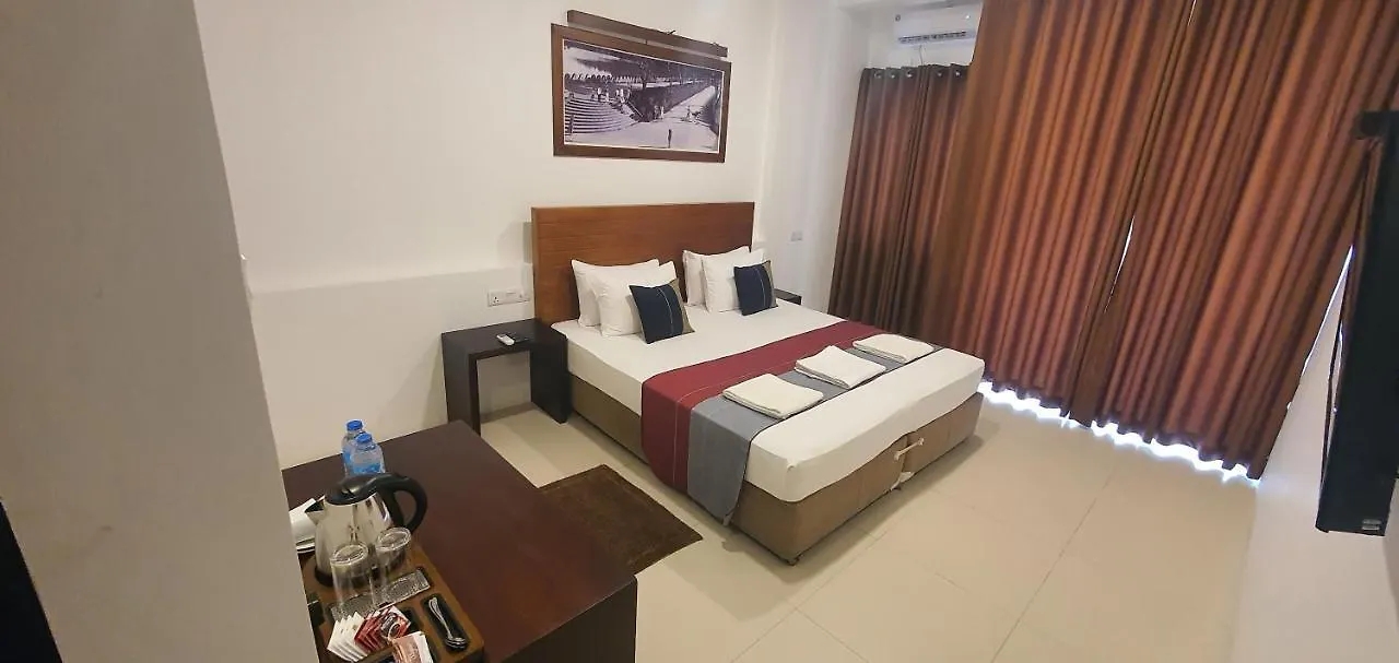 Hotel Kandyan View 